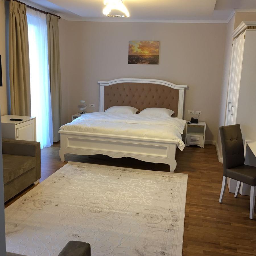 Hotel Turizem Shkelzeni Bajram Curri Εξωτερικό φωτογραφία